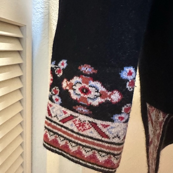 Johnny Was Tunic Sweater - Picture 2 of 5